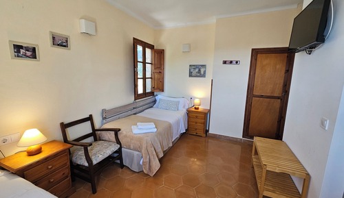 Habitación económica con 2 camas individuales, vistas al jardín