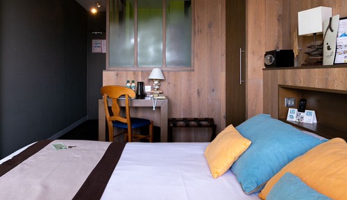 Habitación doble superior, 1 cama doble, baño privado
