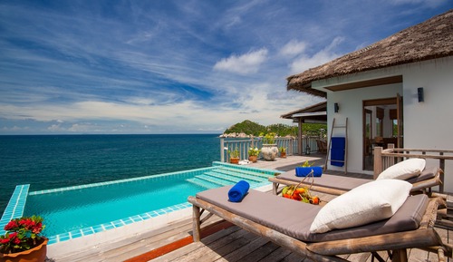 C5B Studio Pool Villa Sea Front 