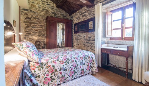 Habitación con 2 camas individuales, vistas a la montaña