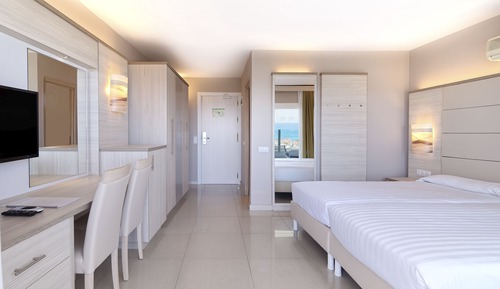 Habitación doble, balcón