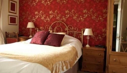 Habitación con 2 camas individuales, baño privado