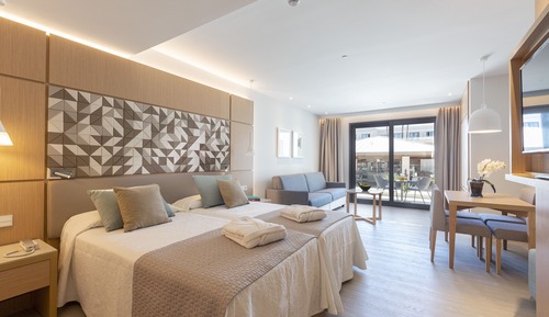 Habitación familiar, balcón (4 adults)