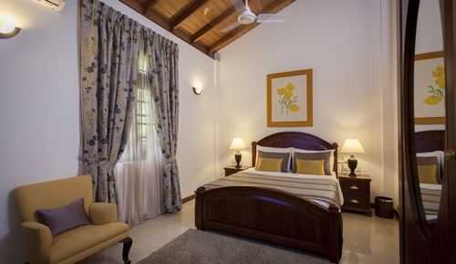 Deluxe Lower Bungalow
