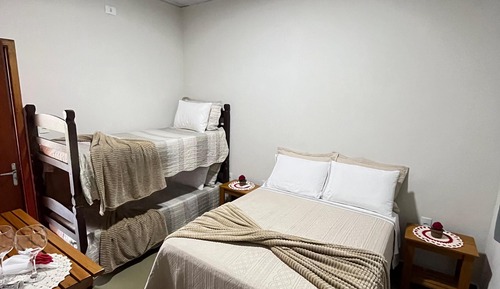 Habitación familiar, no fumadores, baño privado