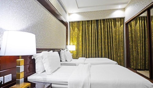 Habitación Deluxe con 1 cama doble o 2 individuales, vistas a la ciudad