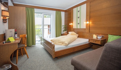 Habitación doble, 1 cama doble, balcón, vistas al jardín