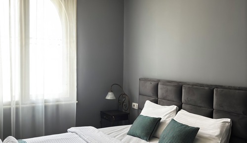 Habitación Confort con 1 cama doble o 2 individuales, vistas a la ciudad