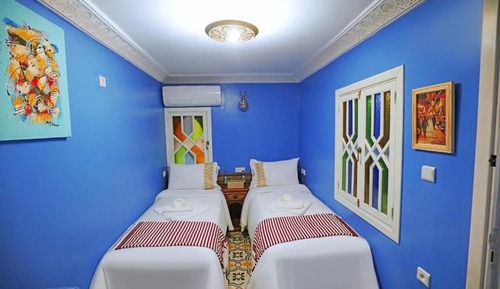 Habitación estándar con 1 cama doble o 2 individuales, 2 camas individuales, no fumadores