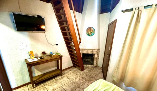 Chalet, chimenea (40)