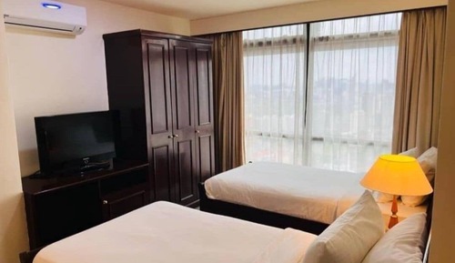 Apartamento familiar, 2 habitaciones, 2 baños, vistas a la ciudad