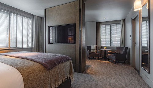 Signature Suite
