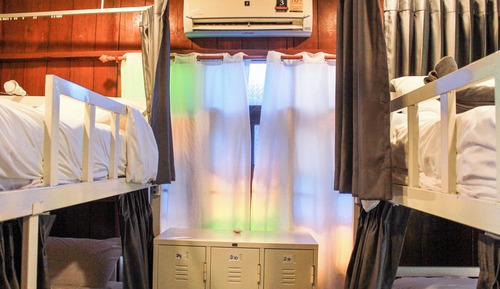 Dormitorio compartido básico, solo para mujeres
