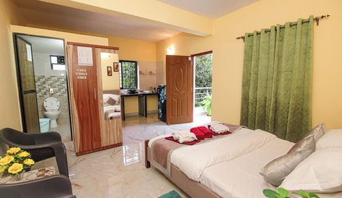Estudio Confort, 1 cama de matrimonio, balcón