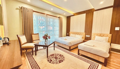 Habitación triple Premium, varias camas, no fumadores, vistas a la ciudad