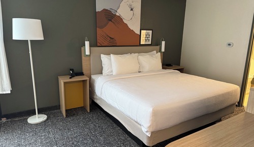 Estudio, 1 cama de matrimonio grande