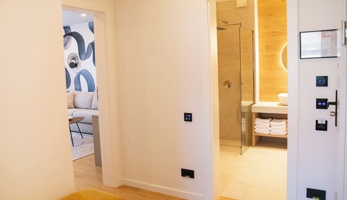 Apartamento de lujo, balcón