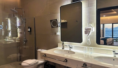 Habitación presidencial, balcón, vistas al mar