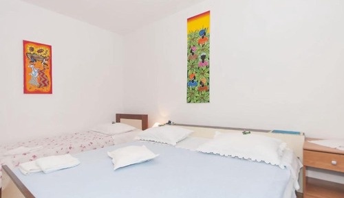 Apartamento (Two Bedroom Apartment)