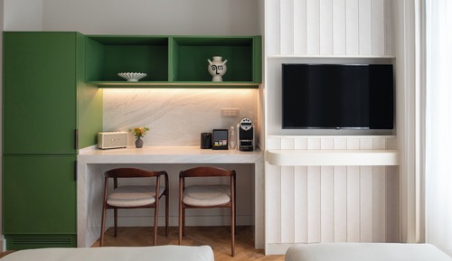 Habitación superior con 2 camas individuales, balcón