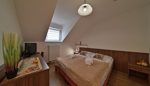 Habitación estándar con 1 cama doble o 2 individuales, 1 habitación, no fumadores