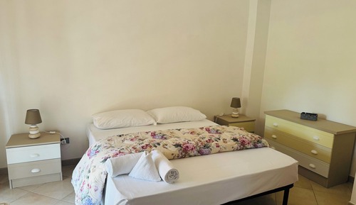 Habitación cuádruple básica, balcón