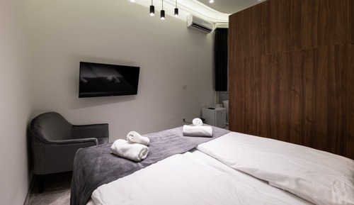 Habitación Deluxe con 1 cama doble o 2 individuales, lanai, vistas a la ciudad