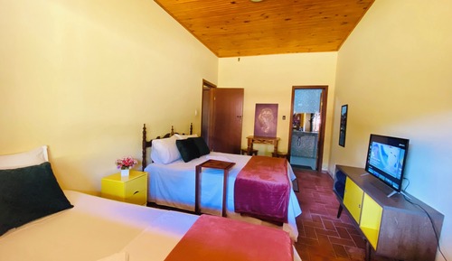 Habitación triple clásica, vistas al jardín