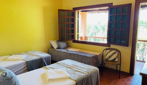 Habitación cuádruple clásica, balcón, vistas al jardín