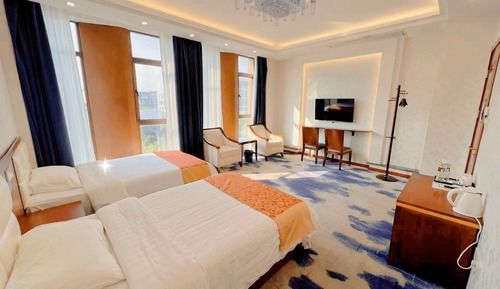 Suite familiar, vistas al patio