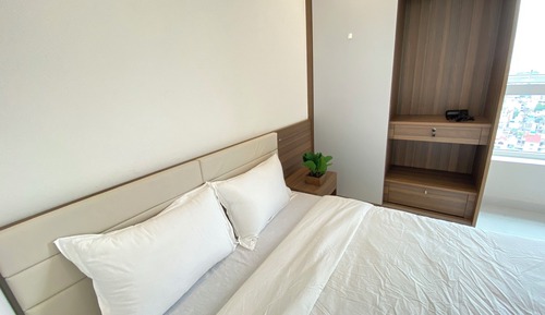 Apartamento superior, 2 habitaciones, cocina, vistas a la ciudad