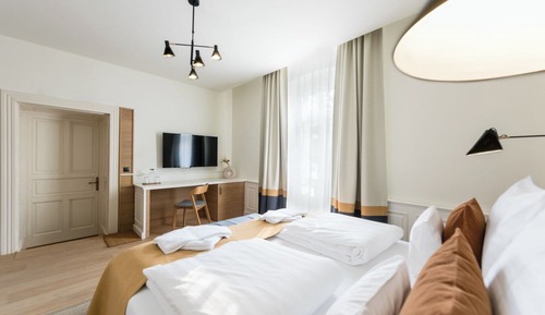 Habitación superior con 1 cama doble o 2 individuales