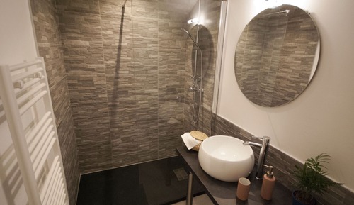 Habitación doble, baño privado, vistas al jardín (Alcide)