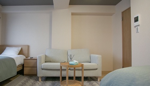 Habitación Confort con 2 camas individuales, balcón