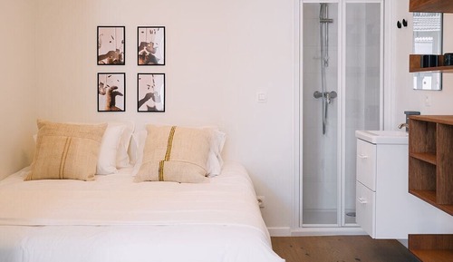 Estudio Confort, 1 cama doble con sofá cama, baño privado