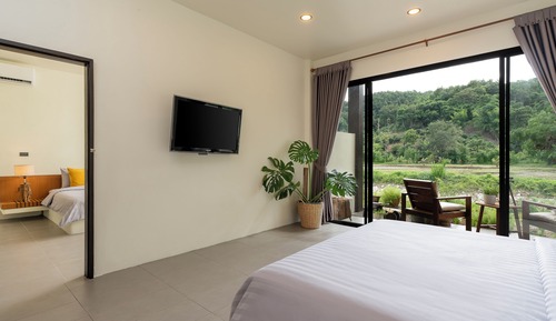 Habitación familiar, balcón, vistas al río