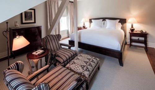 Casa (Room with King Bed)