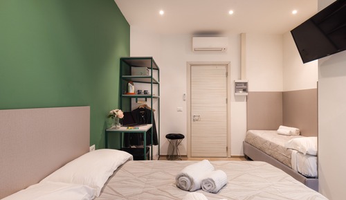 Habitación triple Confort, baño privado