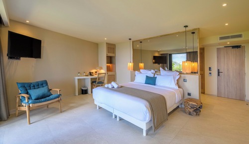 Habitación doble superior, balcón, vistas al mar