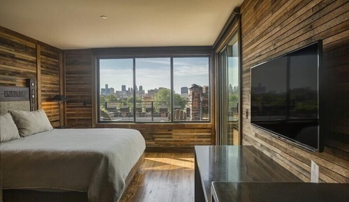 Habitación con 1 cama doble o 2 individuales, vistas a la ciudad