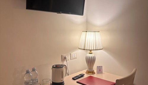 Habitación Business con 1 cama doble o 2 individuales, vistas a la ciudad