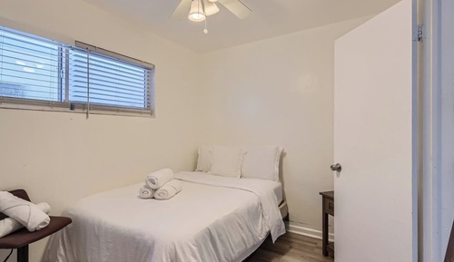 Apartamento clásico, piscina privada, en la zona del patio
