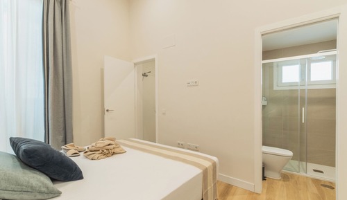 Apartamento de lujo, baño privado, vistas a la ciudad