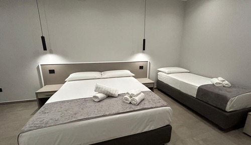 Habitación triple estándar, no fumadores, baño privado