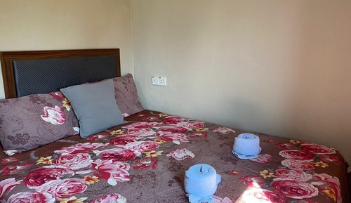 Habitación básica, 1 cama de matrimonio