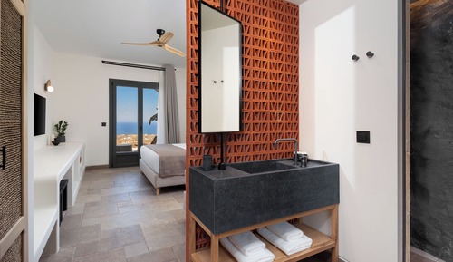 Habitación exclusiva, bañera de hidromasaje, vistas al mar