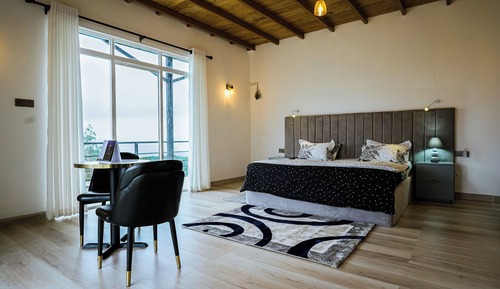 Habitación Deluxe doble, balcón, vistas a la montaña