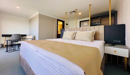 Habitación estándar con 1 cama doble o 2 individuales, vistas al mar
