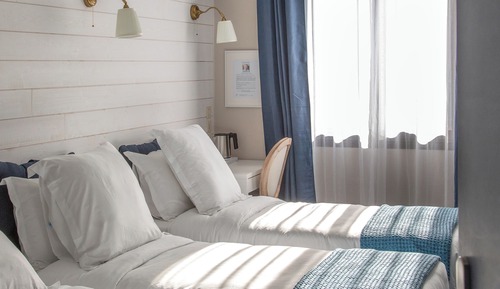 Habitación triple, 3 camas individuales, baño privado