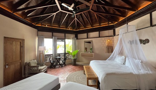 Suite Confort, vistas parciales al mar